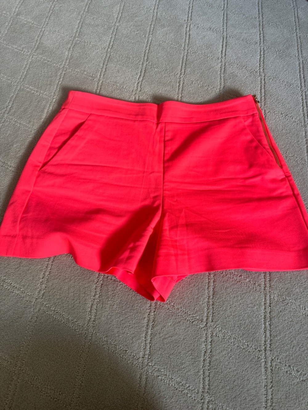 Lilly Pulizer Sarissa Stretch short 14 Hot Coral Pink Excellent condition